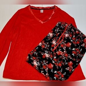 Black and Red‎ Liz Claiborne Womens Fuzzy XXL Floral Pajama Set